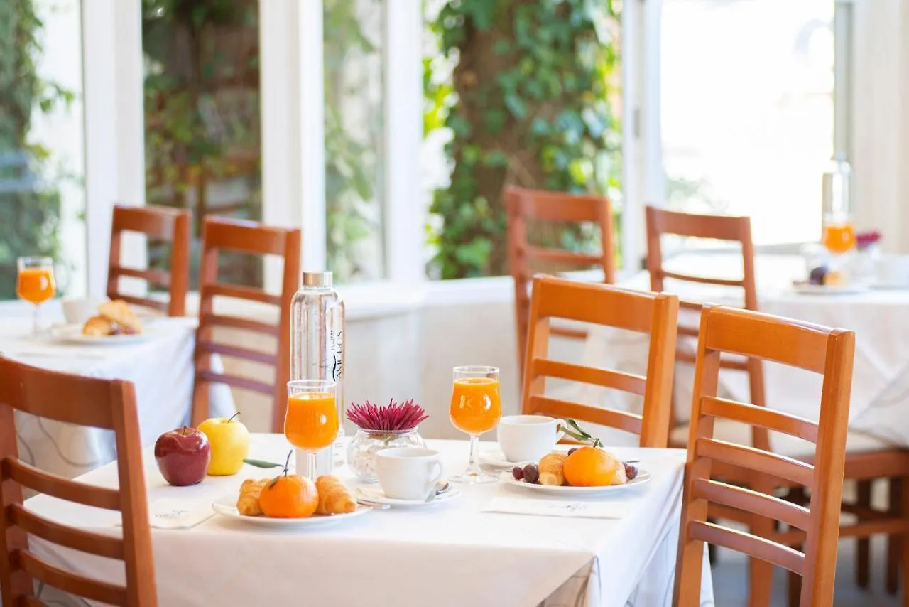Hotel Amoros Cala Ratjada   Cala Ratjada (Mallorca)